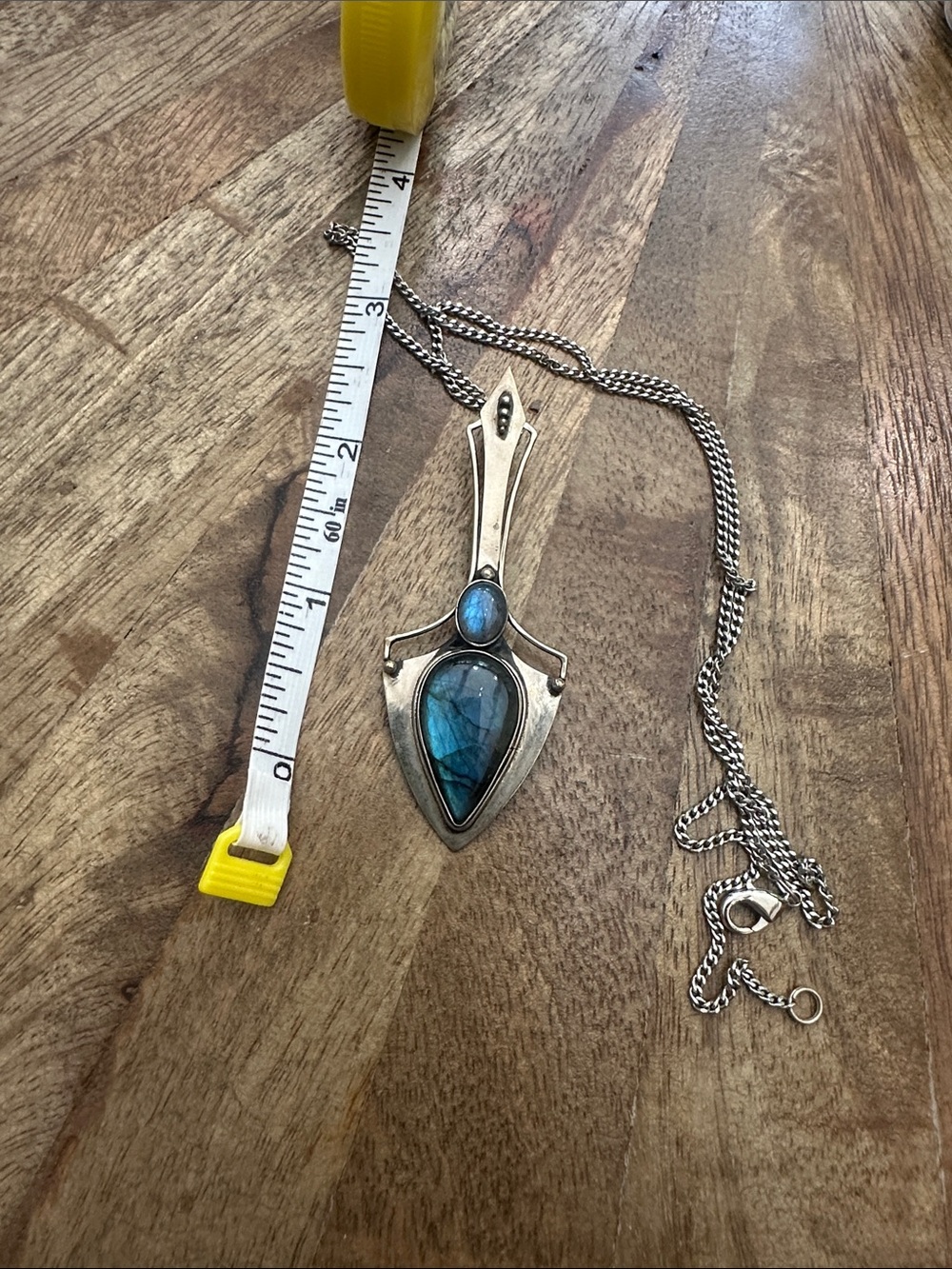 Flashy Labradorite Pendant on Nickel - Picture 4 of 4